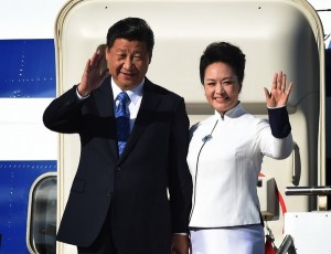 Xi Jingping　＆　Peng　Liyuan